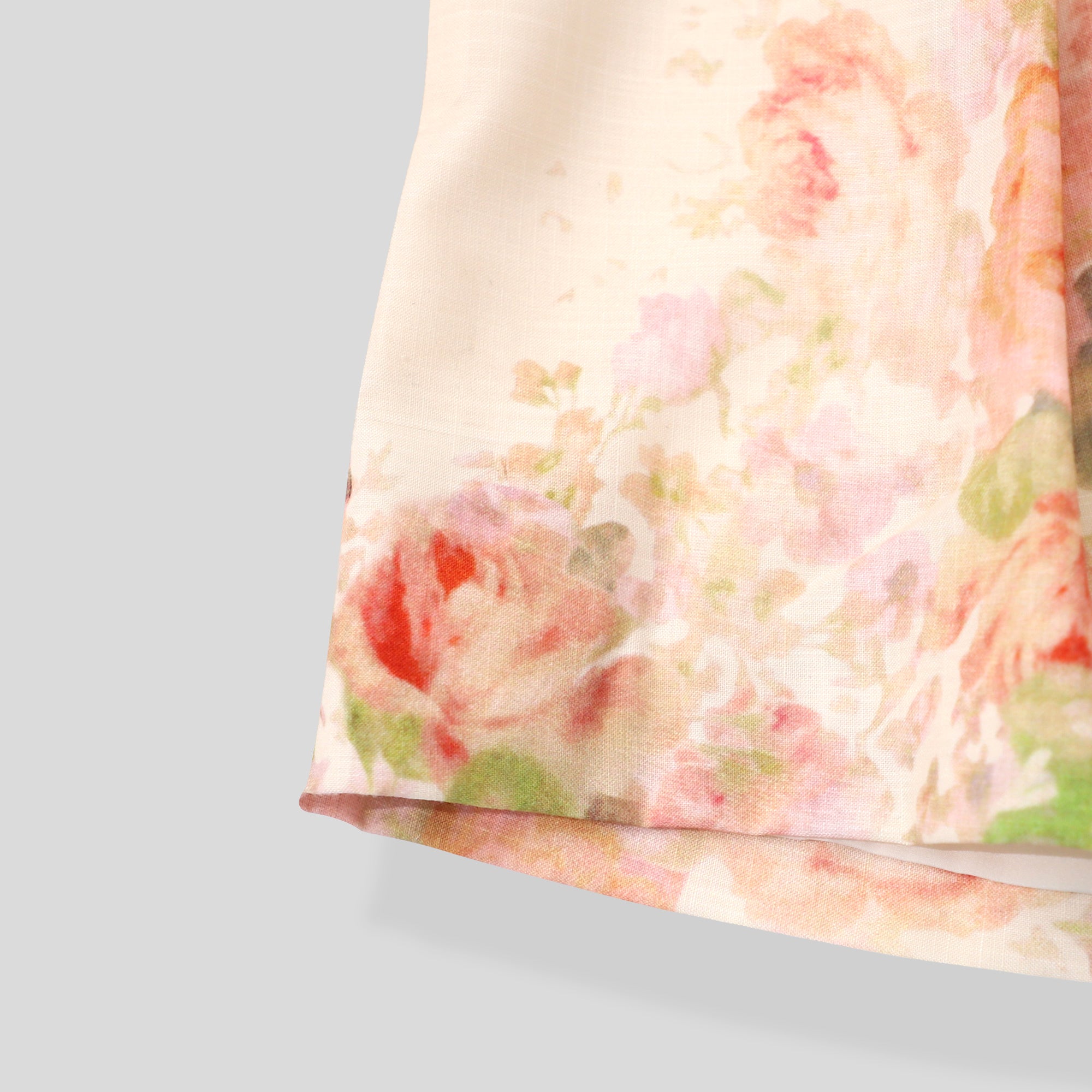 WZUA1079P High-Waisted Floral Belted Shorts