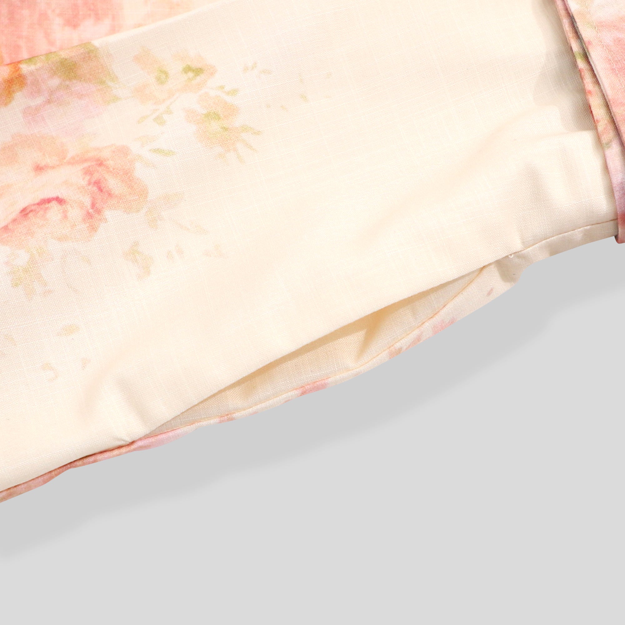 WZUA1079P High-Waisted Floral Belted Shorts
