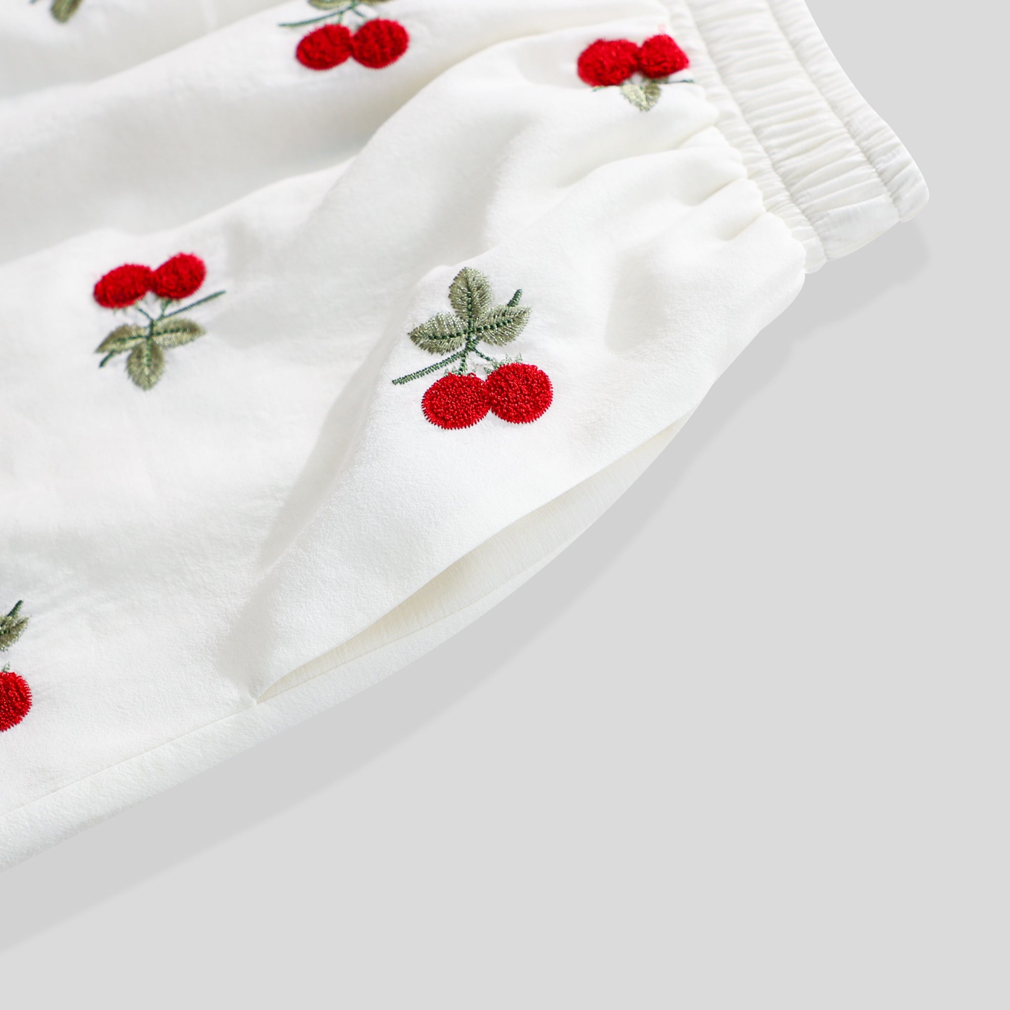 WZUA1111-Cherry Embroidered Shorts Set